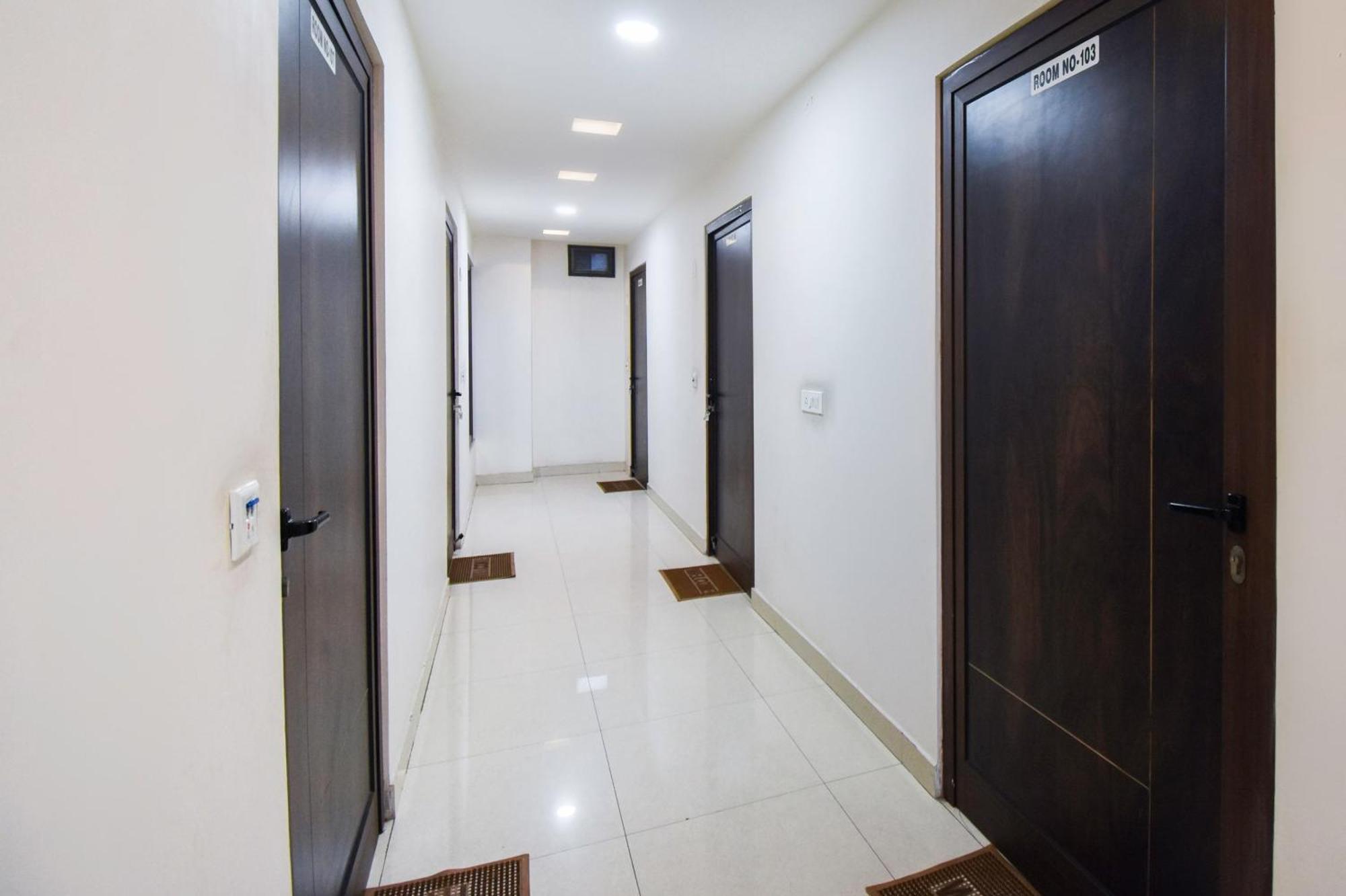Hotel O Shangri-La-Inn Ludhiana Eksteriør bilde