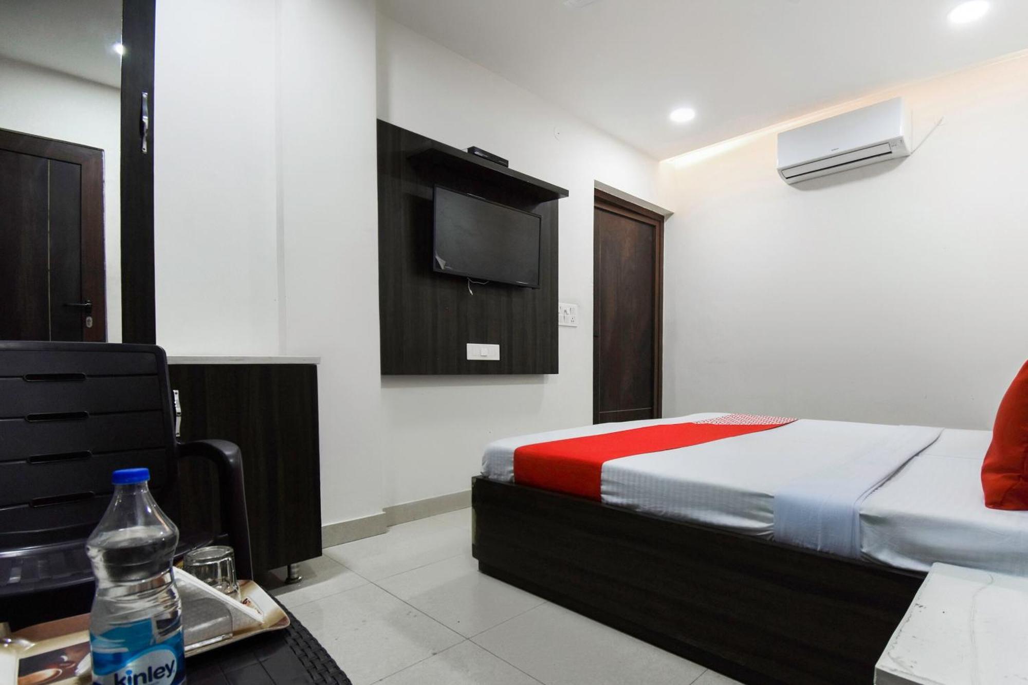 Hotel O Shangri-La-Inn Ludhiana Eksteriør bilde