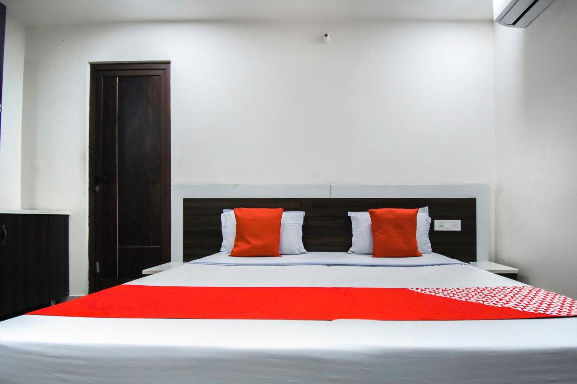 Hotel O Shangri-La-Inn Ludhiana Eksteriør bilde