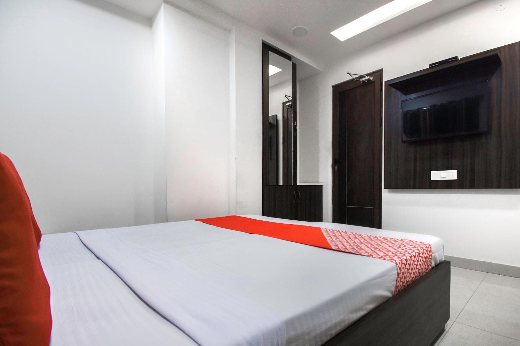 Hotel O Shangri-La-Inn Ludhiana Eksteriør bilde